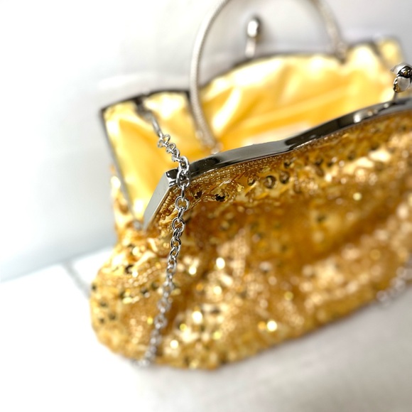 Beaded Sequin Design Evening Clutch - Picture 2 of 13